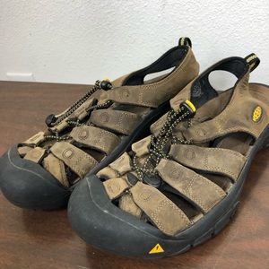 Keen Mens 11.5 Slightly Worn still in great Con.